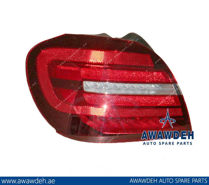 MERCEDES GLA CLASS TAIL LAMP A1569068500