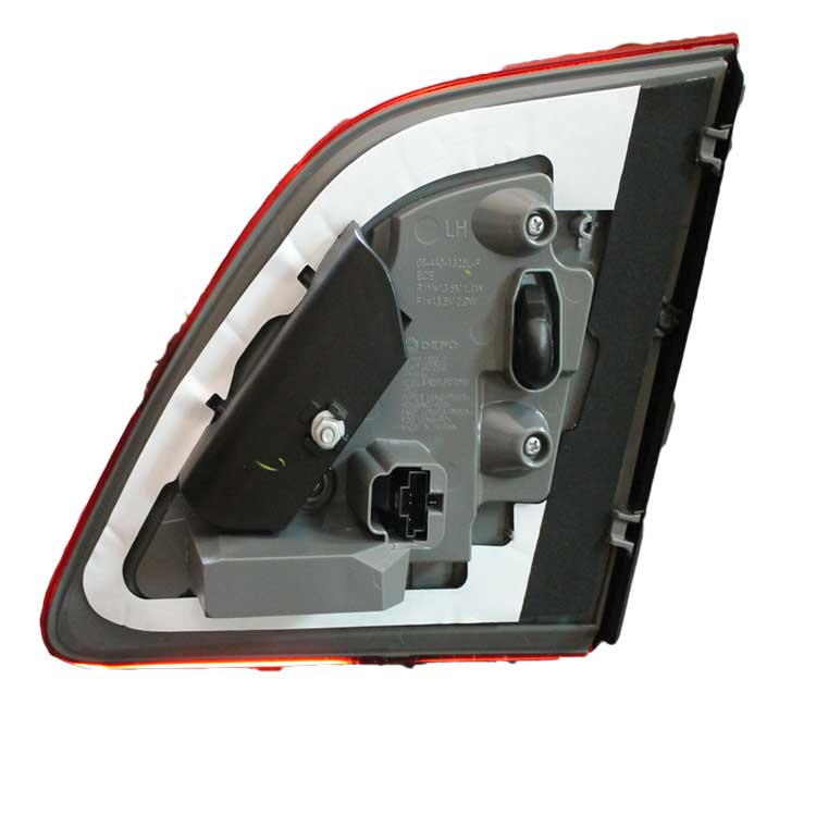 Mercedes Benz TAIL LAMP back side
