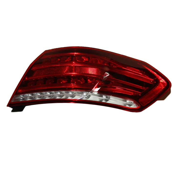 MERCEDES E CLASS TAIL LAMP FENDER